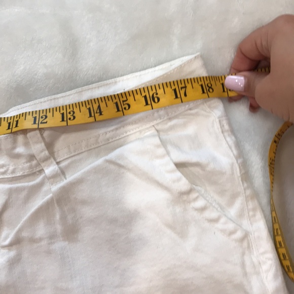 American Rag 5 pockets jeans shorts size 13 - Picture 9 of 12